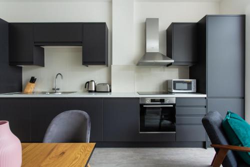 BRAND NEW Queens Park Apartments by Flying Butler - image 6