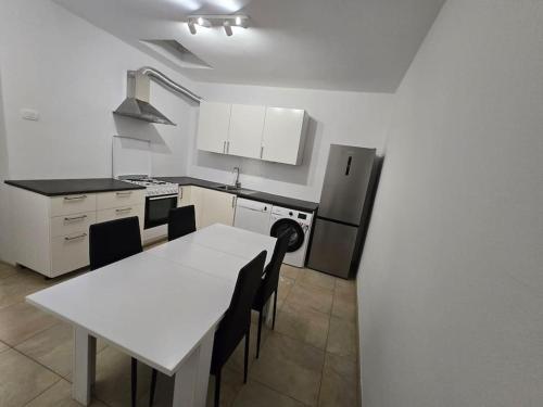 Lavitas Premium in Moravce