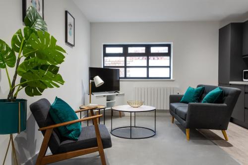 BRAND NEW Queens Park Apartments by Flying Butler - image 13
