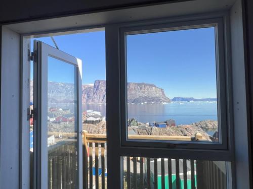 Vistas, AVANI Unnuisarfiit - Apartments in Qaarsut