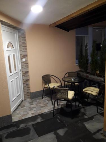 KAĆA APARTMANI 1 - image 11