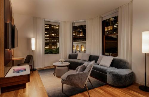Bryant Park Hotel - image 11