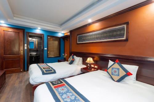 2 double beds