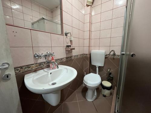 Central M - 5 Apartments, Skopje (photo 7)