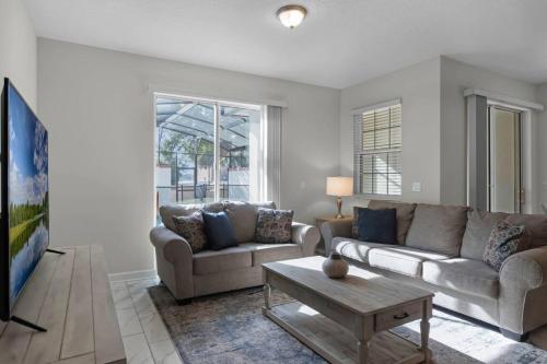 Comfortable 4 Bedrooms Storey in Kissimmee, USA