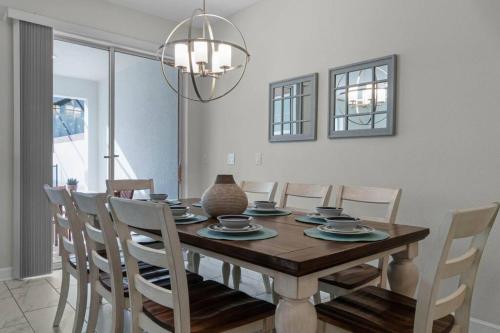 Comfortable 4 Bedrooms Storey in Kissimmee, USA