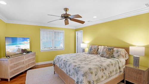 Four-Bedroom House image 8