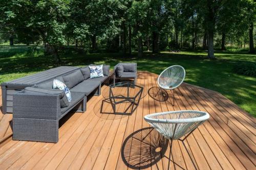 Carson's Creek - Carson's Creek - Serene Yard and Hot Tub ST-2021-0126 in Niles Corners (ON)