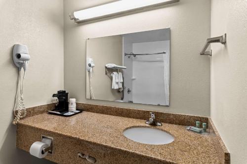 Best Western Presidential Hotel & Suites - image 14