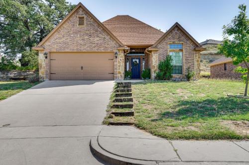 Charming Home with Chiminea in Weatherford! in Weatherford, USA