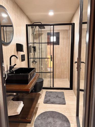 Bologina Suit Bungalov