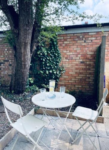 Ivy Cottage Two Bedroom & Garden in Temple Fortune, Londyn (zdjęcie 7)