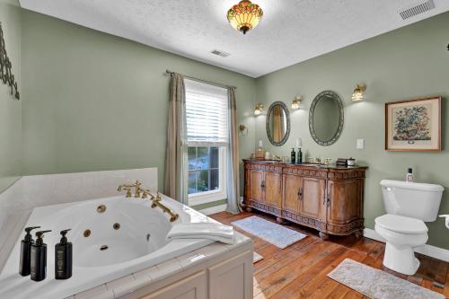 Hill House Bed and Breakfast Hill House Bed and Breakfast