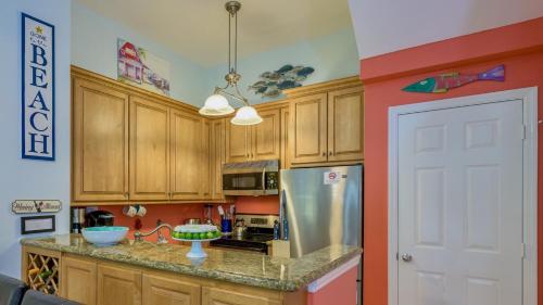 Two-Bedroom Townhouse image 10
