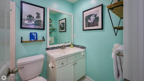 Two-Bedroom Townhouse image 2
