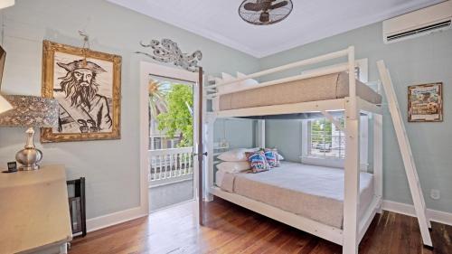 Three-Bedroom Holiday Home  image 5