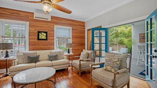 Three-Bedroom Holiday Home  image 3