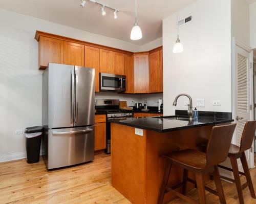 Wicker Park 2BR Modern Apartment DV3 in Wicker Park