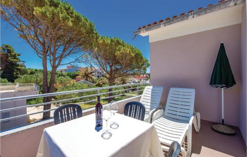 1 Bedroom Beautiful Apartment In Barbat