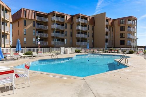 Endless Summer - Oceanfront Oasis with Pool and Balcony