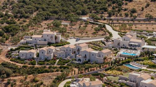 BASSA MAINA Villas & Suites - main image