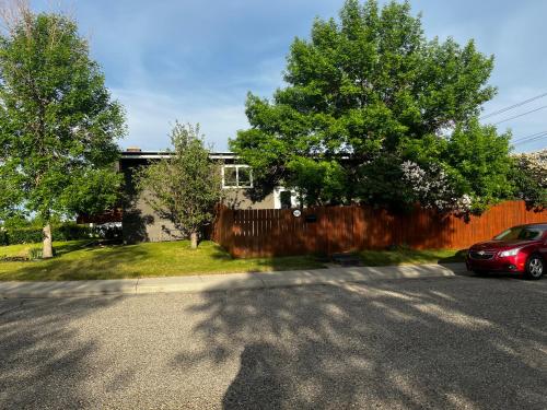 Grie hunting quite room! in Calgary (AB)