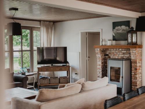 Caprice - image 14