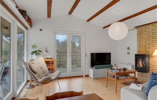  Cozy Home In Vejby With Wifi in Vejby