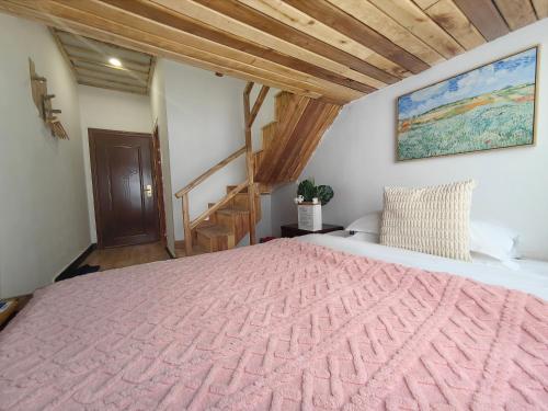 Only waiting for you-Tianmen mountαin-English reception-Scenic guide Only waiting for you-Tianmen mountαin-English reception-Scenic guide