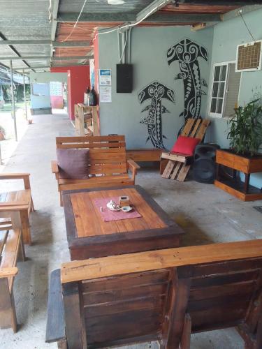 Pemandangan luar, Waterfall Hostel and restaurant in David
