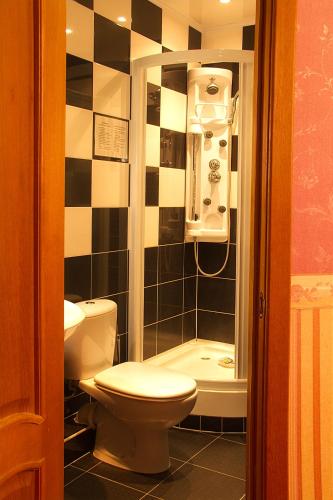 Renesance Hotel - image 32