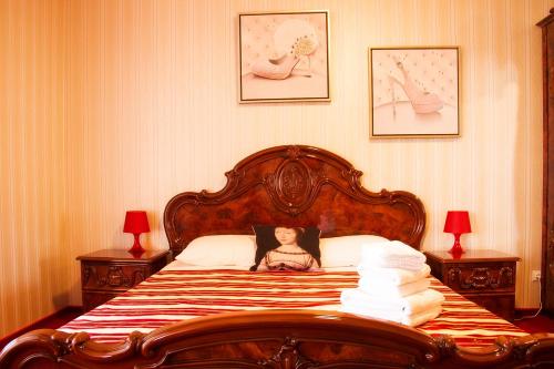 Renesance Hotel - image 26