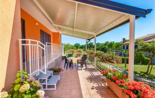 Balkons/terase, Awesome Apartment In Nedescina in Ruzici