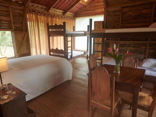 1 double bed, 4 bunk beds