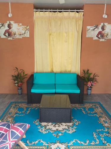 Travellers Rest 1