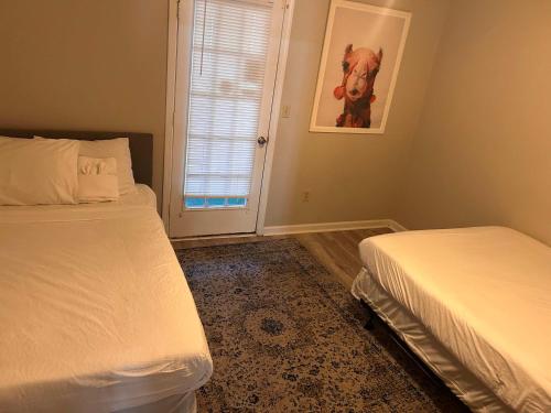 The Groovy Getaway on Garfield The Groovy Getaway on Garfield