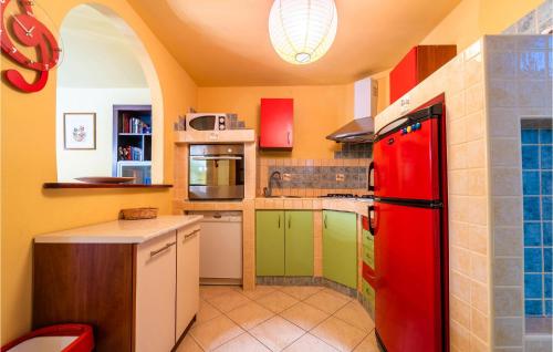 virtuve, Pet Friendly Home In Veliki Vareski in Veliki Vareski
