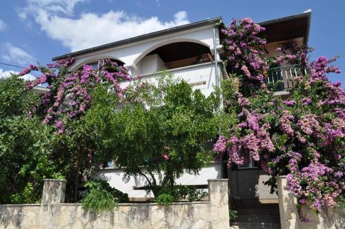 Apartment in Pakoštane 