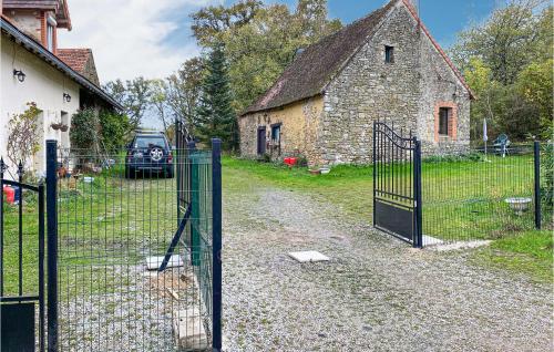 Viesnīcas āriene, Amazing Home In Saint Martin Le Mault in Saint-Martin-le-Mault