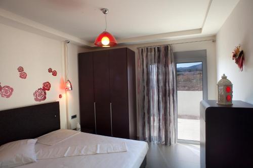 Ouranos Villa - image 2