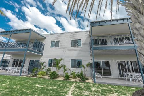 . Ningaloo Coral Bay – Bayview