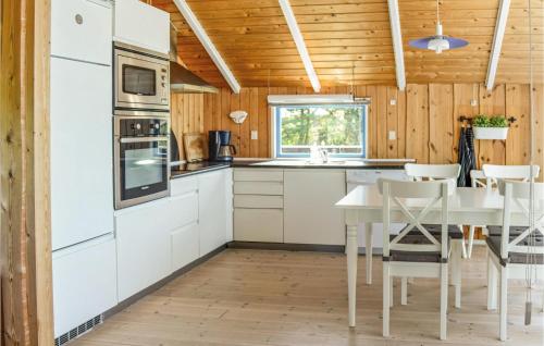 kuchyně, Holiday Home Sulevej Hurup Thy Xi in Sindrup