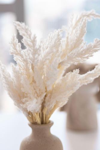 Sky High Serenity Luxe Apartment on Level 66