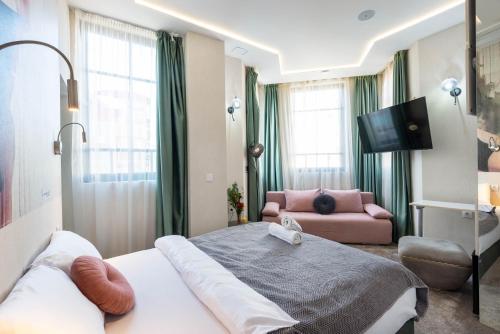 Aurora Hills Hotel in Plovdiv City Center