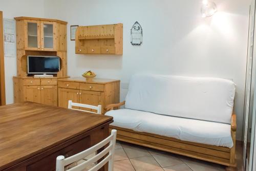 Two-Bedroom Apartment image 10