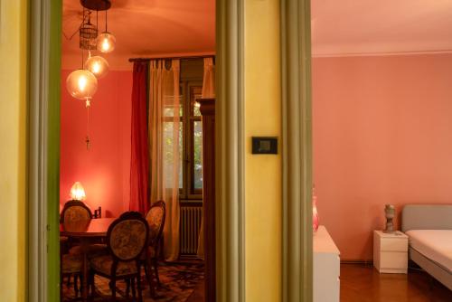 Charming Vintage Apartment