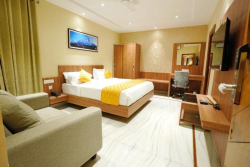 Hotel Valley Vista in MVP Colony