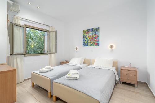3 bedrooms, 6 beds