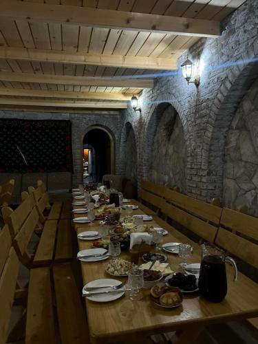 Étterem, Tirebi in Aspindza