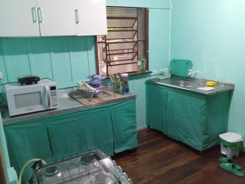 кухня, MICRO CASA DE SITIO DO TIO Tonho in Itoupavazinha